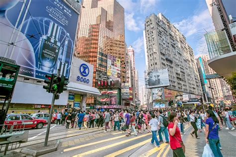 香港購物中心及香港銅鑼灣商場 及 .